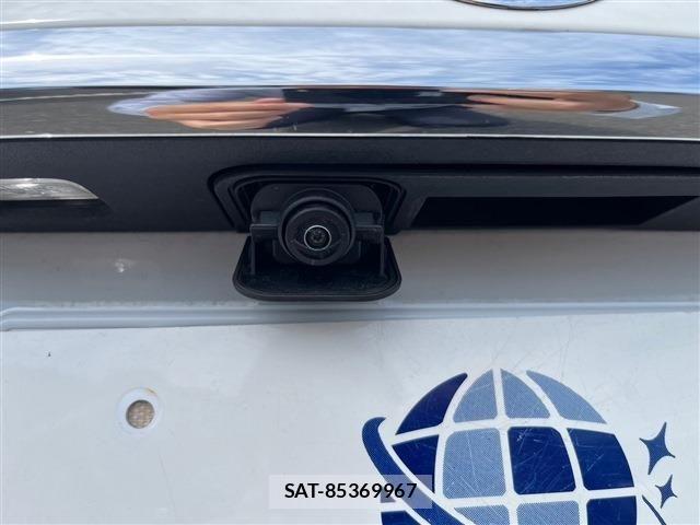 Mercedes Benz E-CLASS 2018-09 611788-19