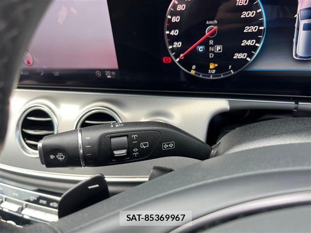Mercedes Benz E-CLASS 2018-09 611788-20