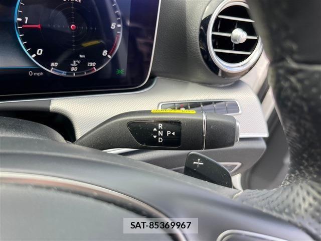 Mercedes Benz E-CLASS 2018-09 611788-21