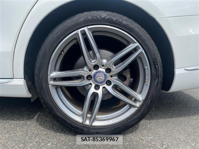Mercedes Benz E-CLASS 2018-09 611788-23