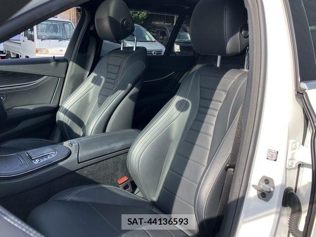 Mercedes Benz E-CLASS 2021-02 690450-11
