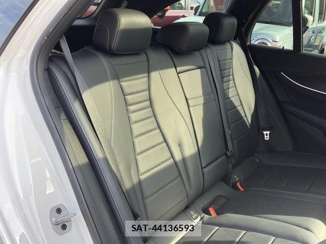 Mercedes Benz E-CLASS 2021-02 690450-12