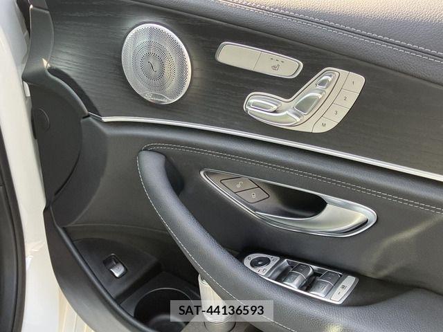 Mercedes Benz E-CLASS 2021-02 690450-14