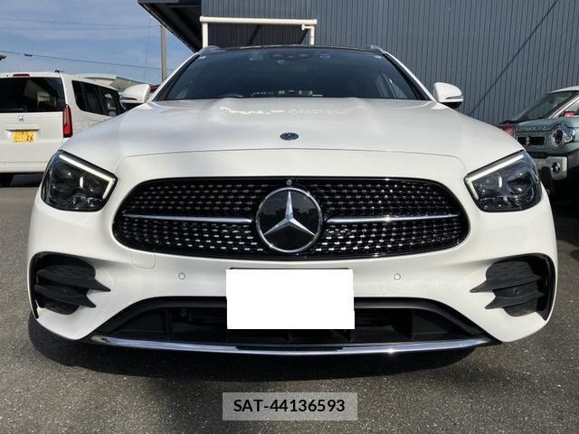 Mercedes Benz E-CLASS 2021-02 690450-1