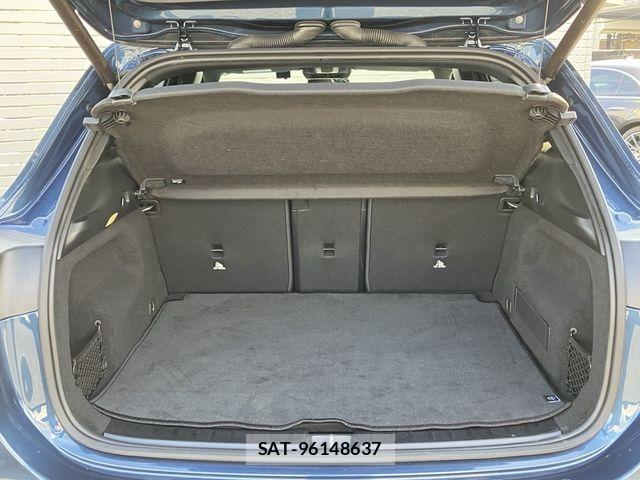 Mercedes Benz EQA 2023-08 769460-7
