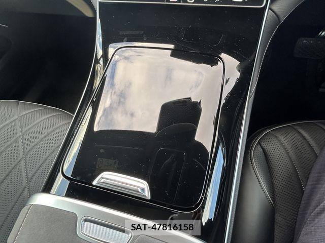 Mercedes Benz EQS 2023-11 1053288-21