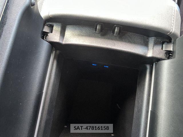 Mercedes Benz EQS 2023-11 1053288-23