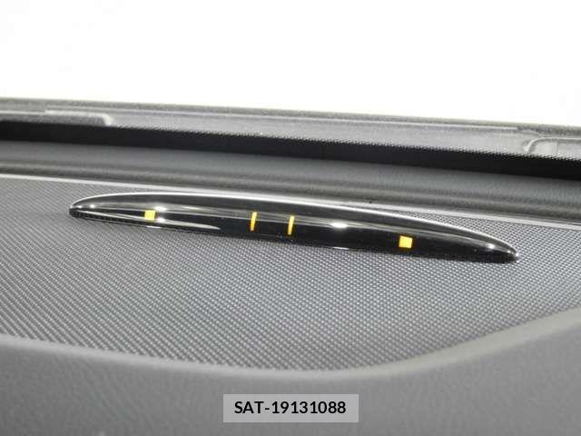 Mercedes Benz GLA-CLASS 2015-07 875165-12