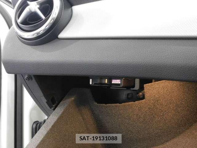 Mercedes Benz GLA-CLASS 2015-07 875165-13