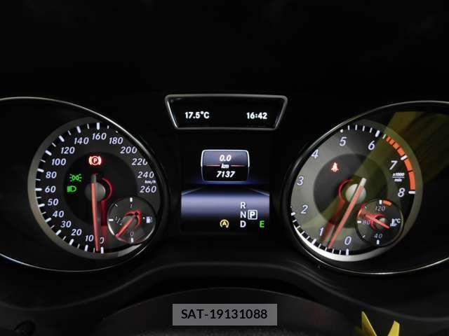 Mercedes Benz GLA-CLASS 2015-07 875165-17