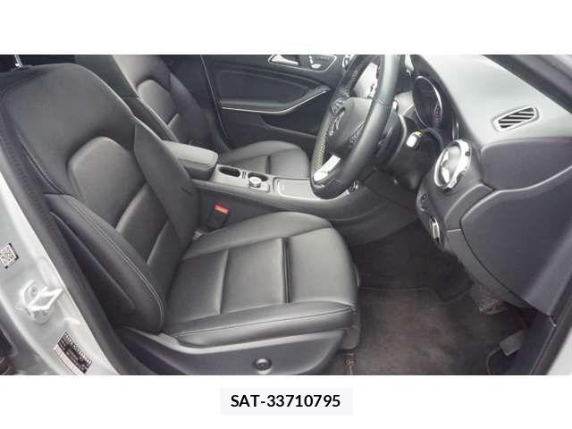 Mercedes Benz GLA-CLASS 2017-09 1140344-17