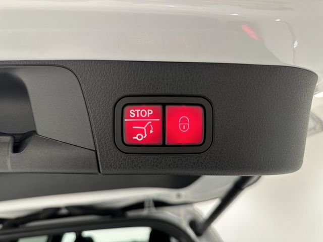 Mercedes Benz GLB-CLASS 2024-02 463374-18