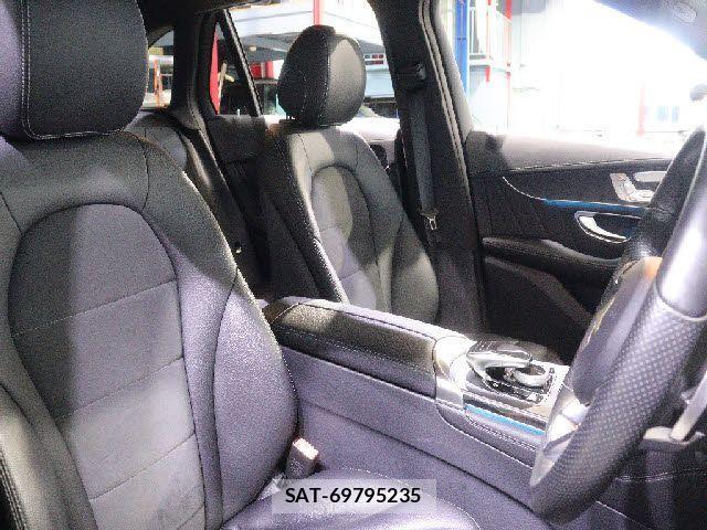 Mercedes Benz GLC-CLASS 2016-05 1016879-27