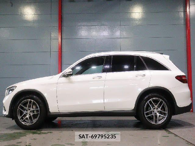 Mercedes Benz GLC-CLASS 2016-05 1016879-2