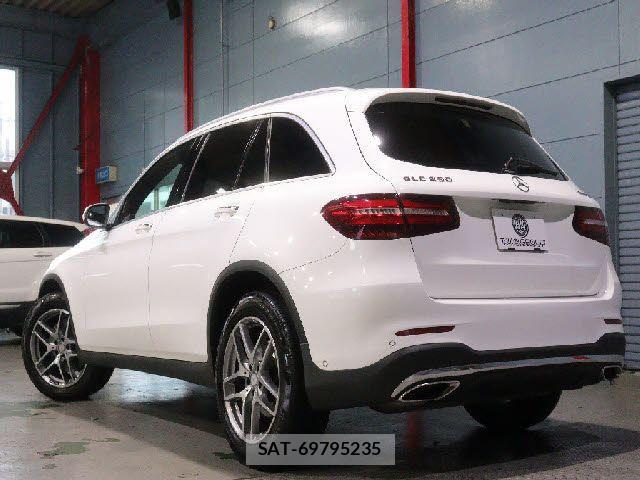 Mercedes Benz GLC-CLASS 2016-05 1016879-3