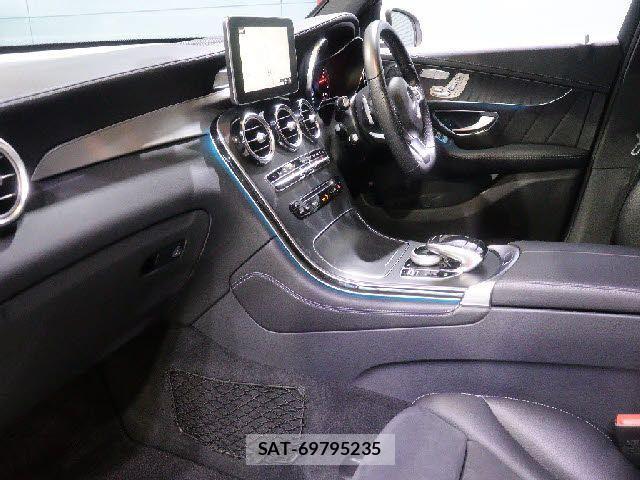 Mercedes Benz GLC-CLASS 2016-05 1016879-7