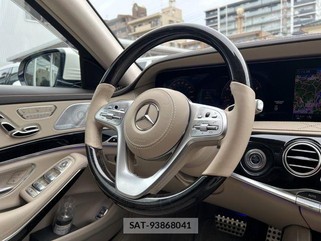 Mercedes Benz S-CLASS 2018-04 927835-9