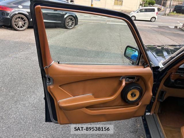 Mercedes Benz S-CLASS 1980-12 1140380-9