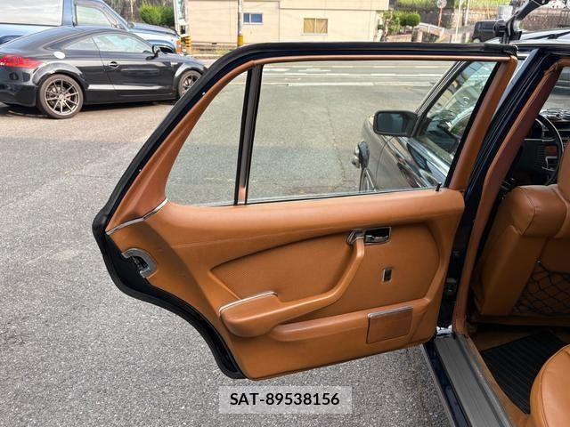 Mercedes Benz S-CLASS 1980-12 1140380-17