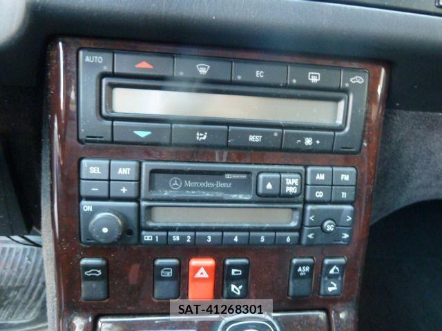 Mercedes Benz SL-CLASS 1997-12 820956-6