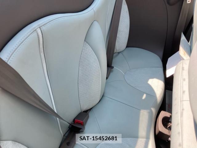 Nissan MICRA C+C 2007-10 8131224-11