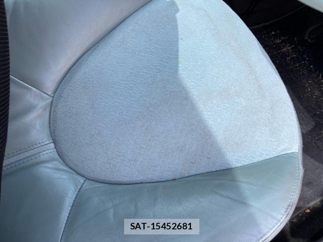 Nissan MICRA C+C 2007-10 8131224-12