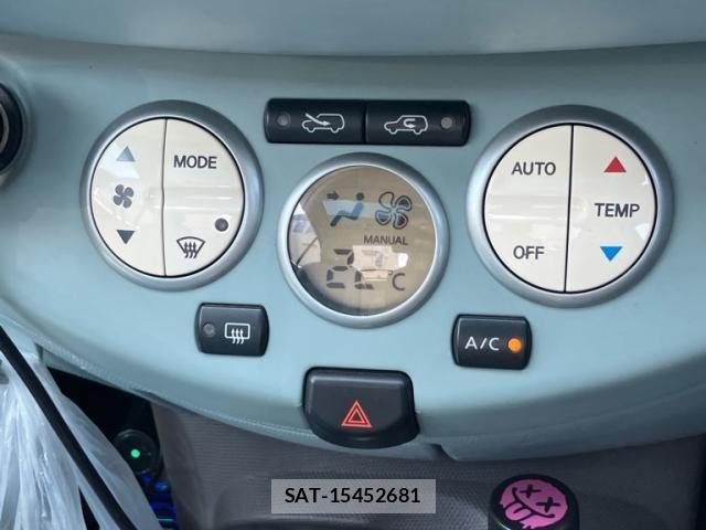Nissan MICRA C+C 2007-10 8131224-17