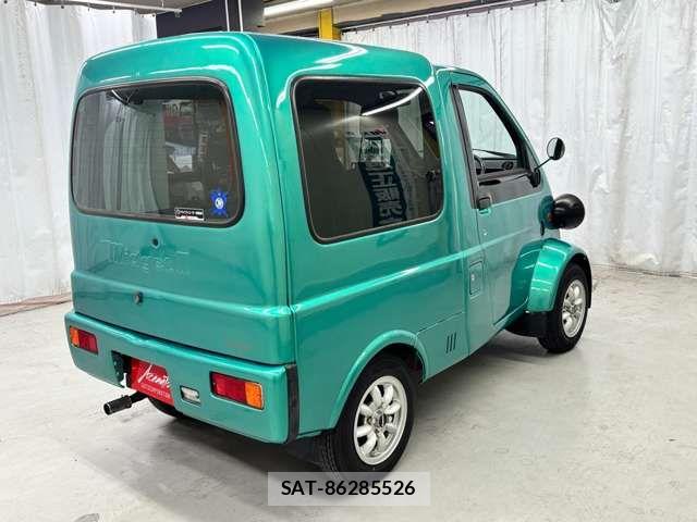Daihatsu MIDGET II 1997-01 6613240-1