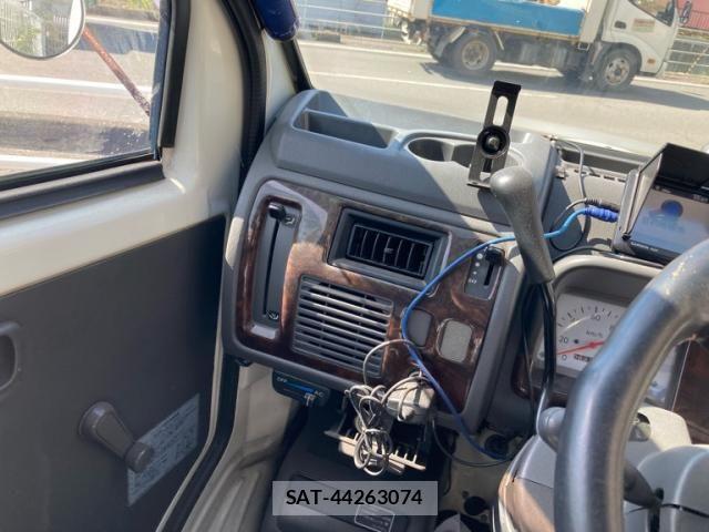 Daihatsu MIDGET II 1999-01 8457895-17