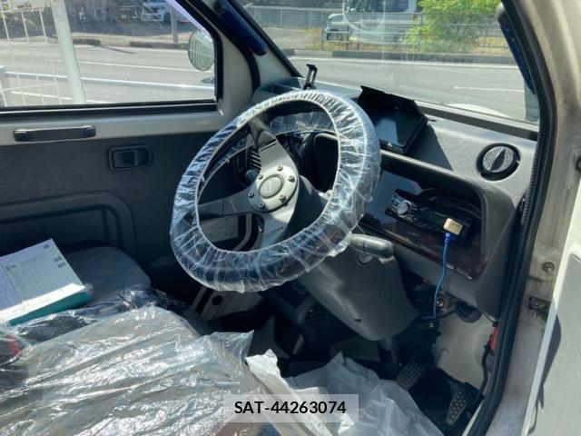 Daihatsu MIDGET II 1999-01 8457895-8
