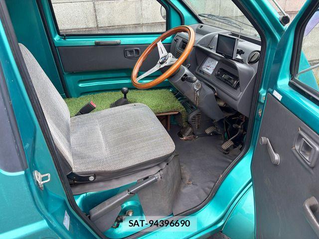 Daihatsu MIDGET II 1996-01 7328362-9