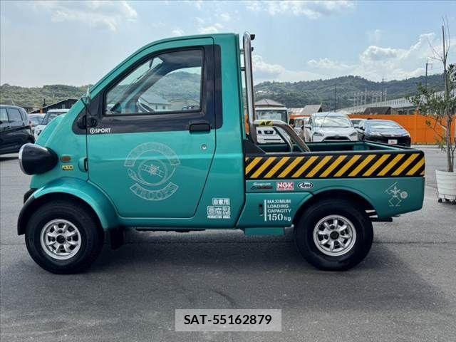 Daihatsu MIDGET II 1996-01 8245917-11