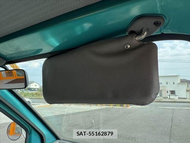 Daihatsu MIDGET II 1996-01 8245917-22