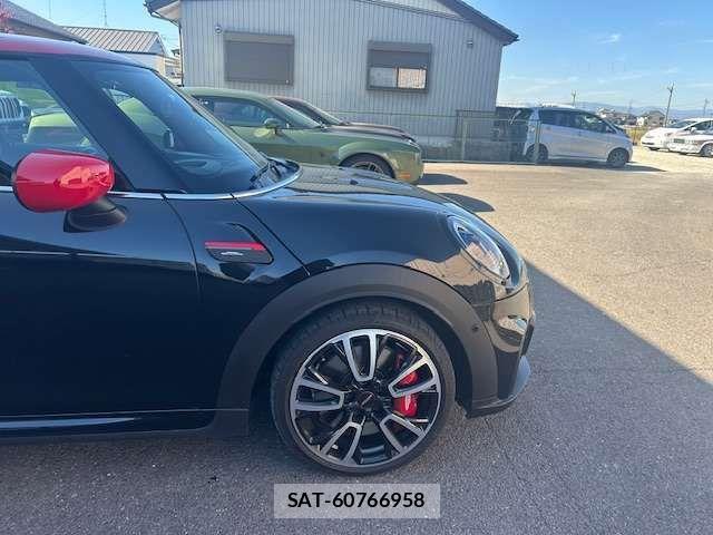 Bmw MINI 2022-11 2082690-9