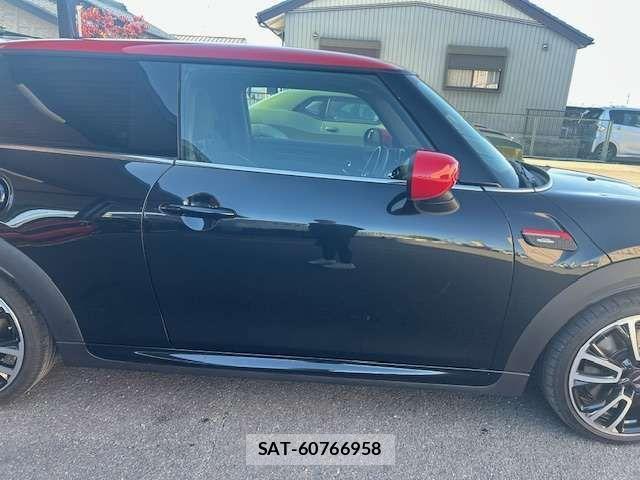 Bmw MINI 2022-11 2082690-10