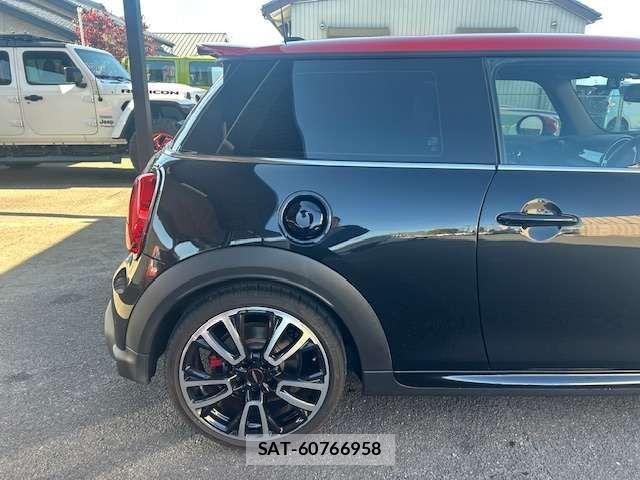 Bmw MINI 2022-11 2082690-11