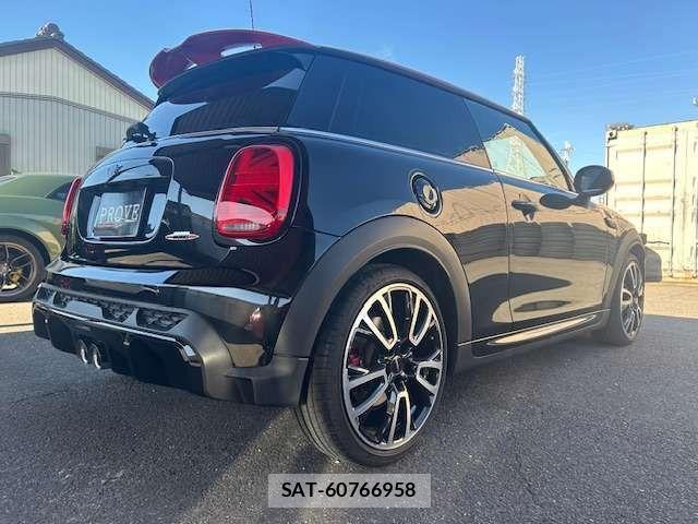 Bmw MINI 2022-11 2082690-13