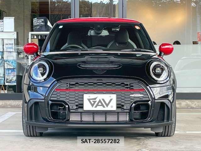 Bmw MINI 2023-07 4393358-4