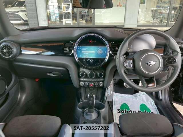 Bmw MINI 2023-07 4393358-8