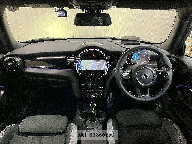 Bmw MINI 2023-04 4967942-1