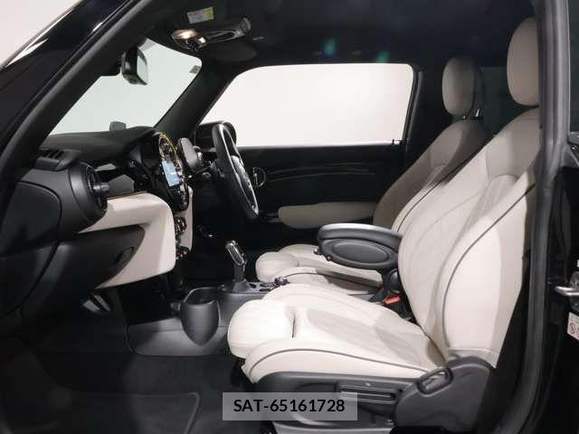 Bmw MINI 2023-10 7059545-11