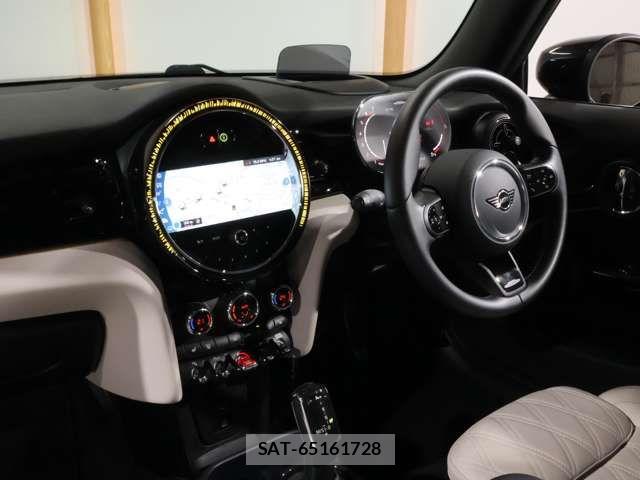 Bmw MINI 2023-10 7059545-17