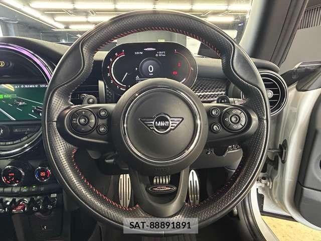 Bmw MINI 2021-04 7328363-19
