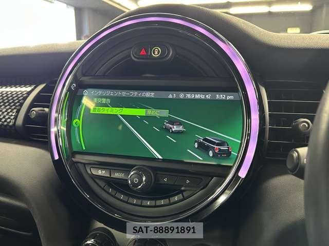 Bmw MINI 2021-04 7328363-8