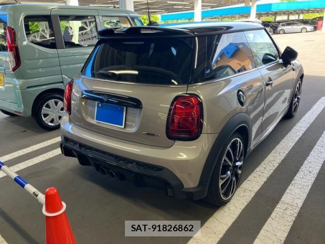Bmw MINI 2022-12 7392858-10