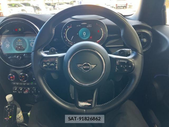 Bmw MINI 2022-12 7392858-16