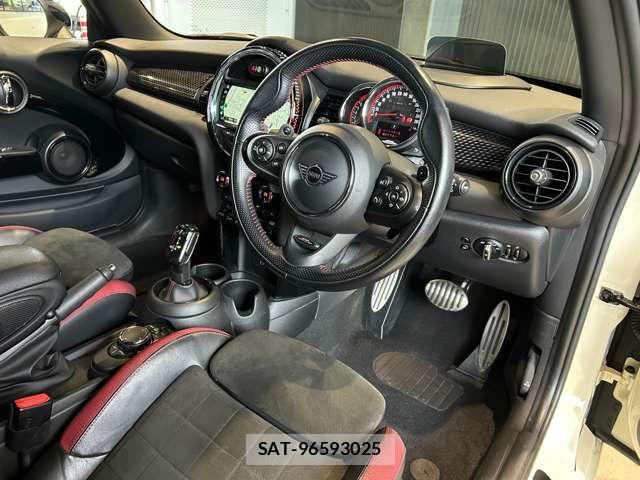 Bmw MINI 2019-07 7787024-1