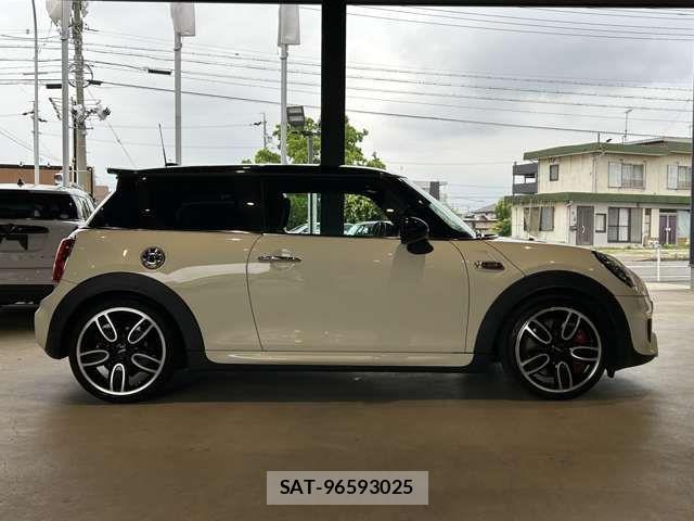Bmw MINI 2019-07 7787024-7