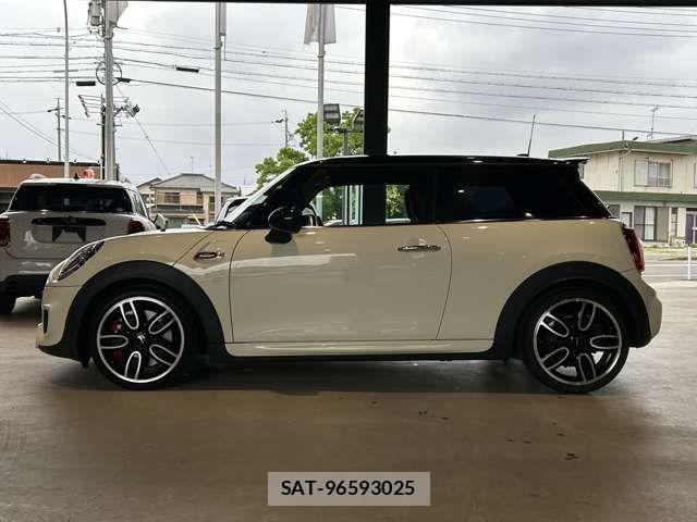 Bmw MINI 2019-07 7787024-8