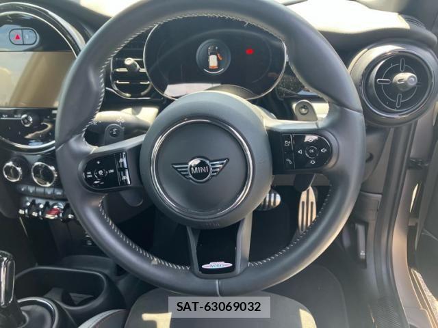 Bmw MINI 2023-03 7877762-14